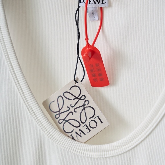 LOEWE Classic White Women's Sleeveless Vest, Size L。 - Picture 4 of 5